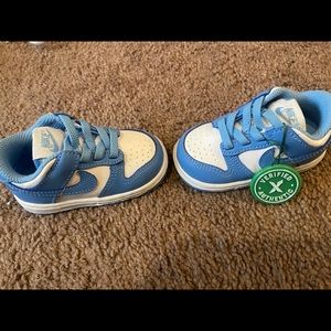 Nike Dunk low size 4c Verified!!!